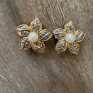 Vintage Gold and Silver Floral clip Earrings